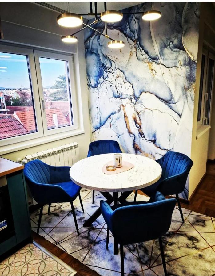 Gold Lux Apartment Cacak Luaran gambar